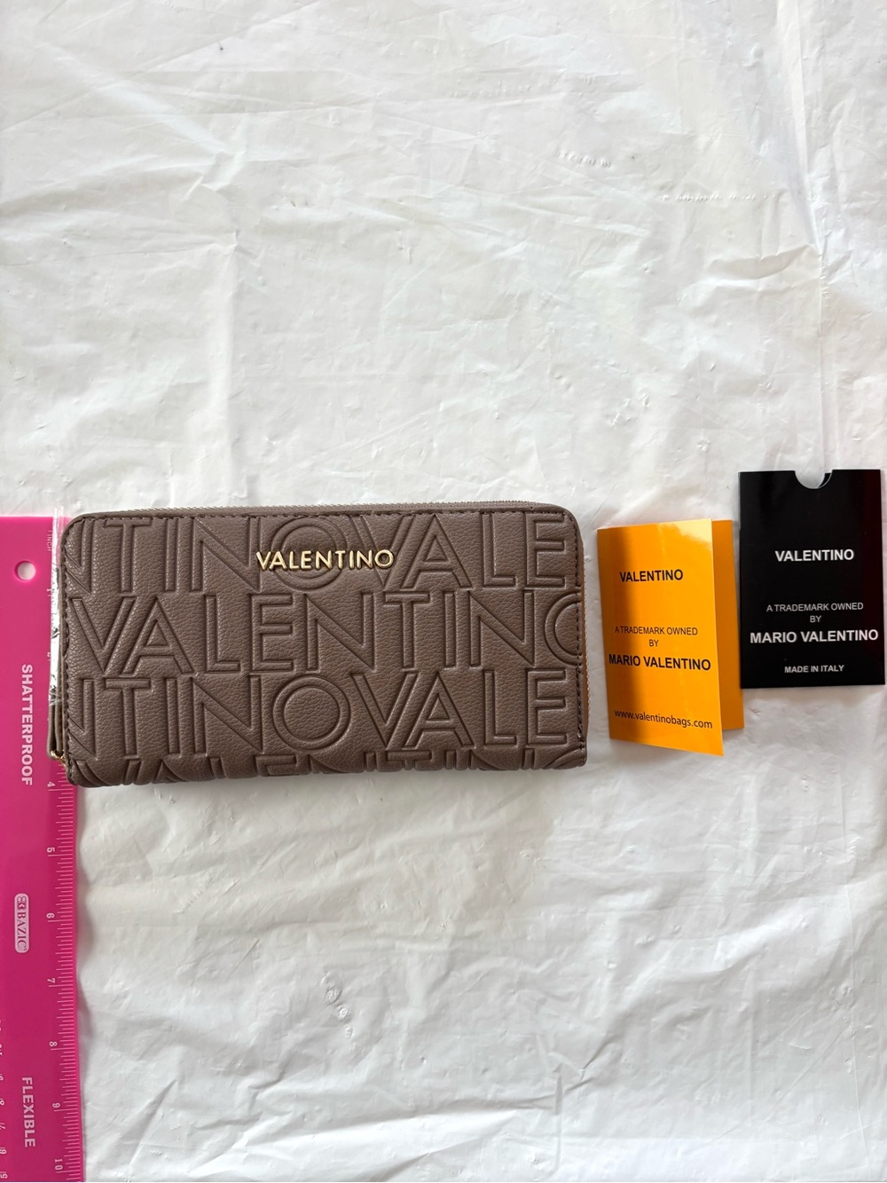 NWT Valentino Blackish Brown Portafoglo Pansy Leather Embossed Logo Zip Wallet - Picture 5 of 13